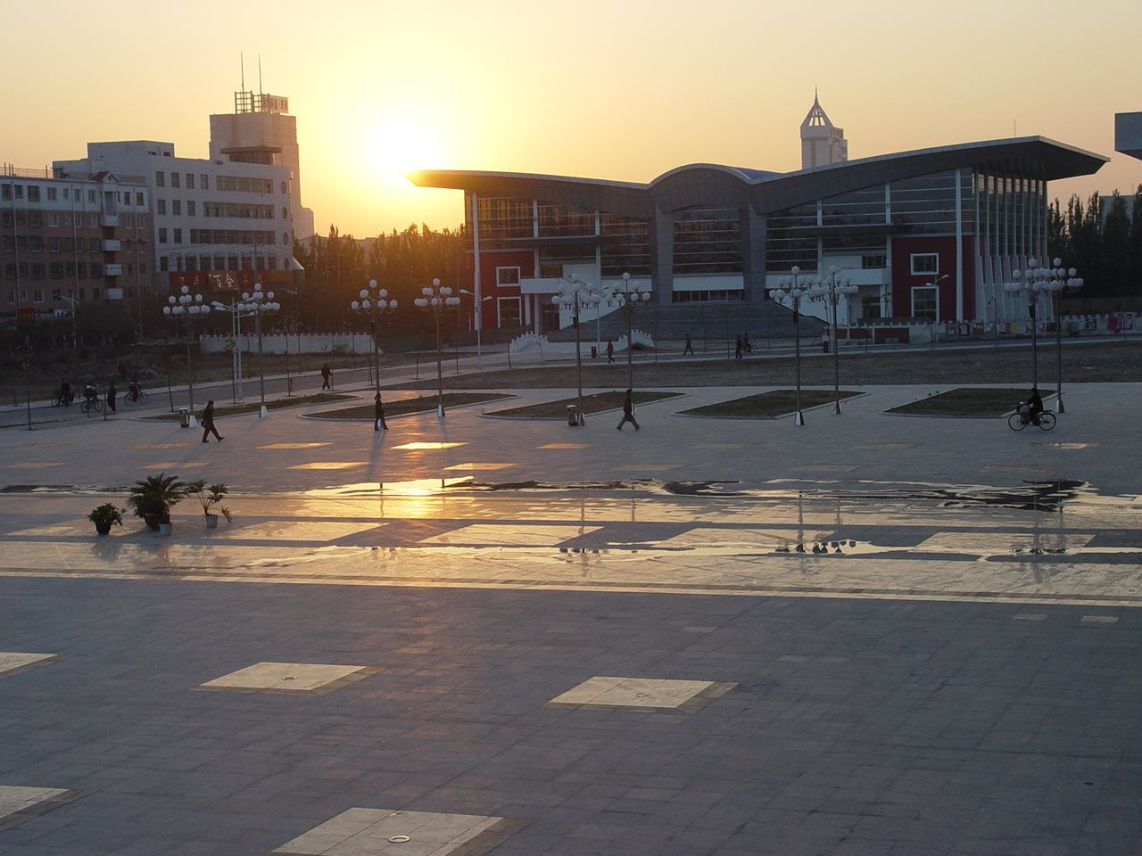 開(kāi)封市衛(wèi)生學(xué)校校園環(huán)境 開(kāi)封市衛(wèi)生學(xué)校校園環(huán)境